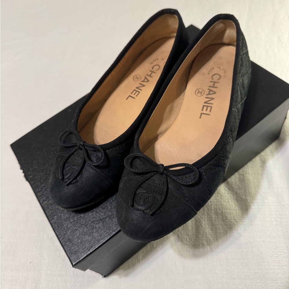 Chanel Black Quilted Ballet Flats